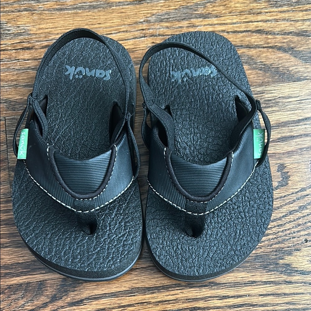 Sanuk Kids Black Flip Flops